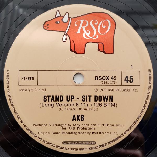 AKB - Stand Up - Sit Down