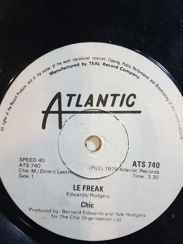 Chic - Le Freak / Savoir Faire