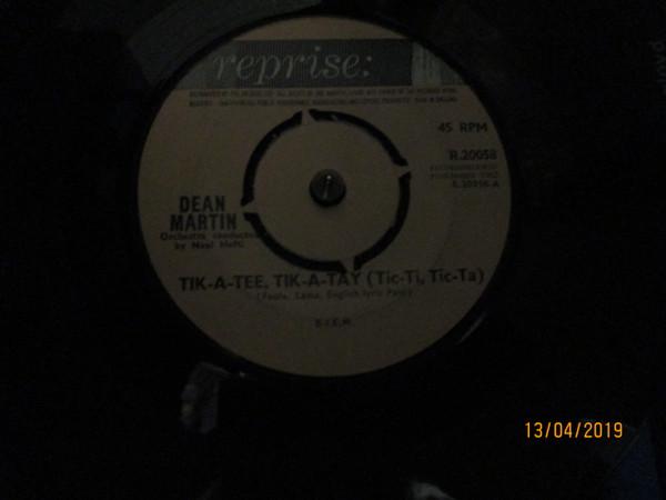 Dean Martin - Tik-A-Tee, Tik-A-Tay / Just Close Your Eyes