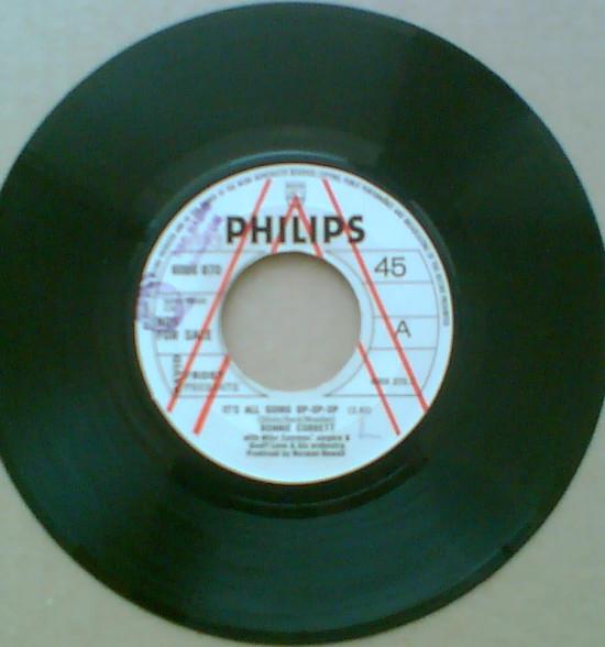 Geoff Love & His Orchestra, Mike Sammes Singers, David Frost, Ronnie Corbett - It's All Going Up-Up-Up