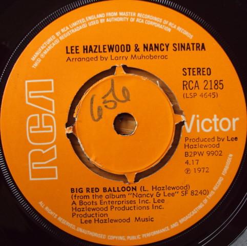 Nancy Sinatra & Lee Hazlewood - Big Red Balloon