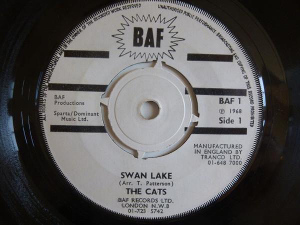 The Cats (2) - Swan Lake