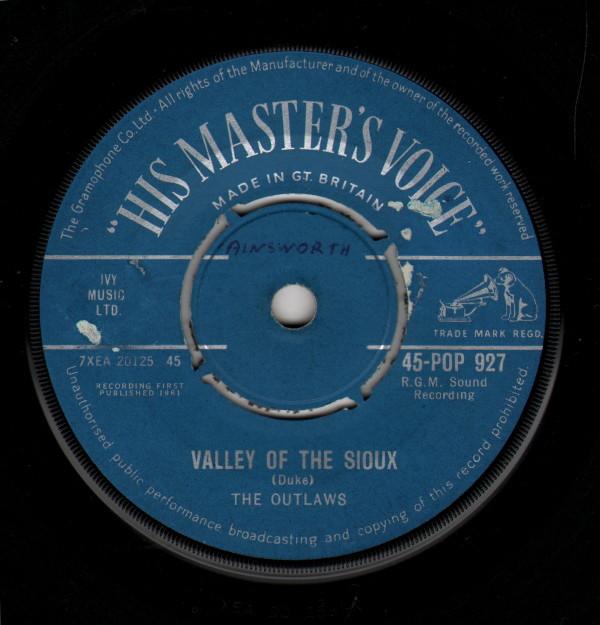 The Outlaws (3) - Valley Of The Sioux