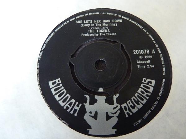 The Tokens - She Lets Her Hair Down (Early In The Morning)