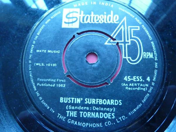 The Tornadoes - Bustin' Surfboards