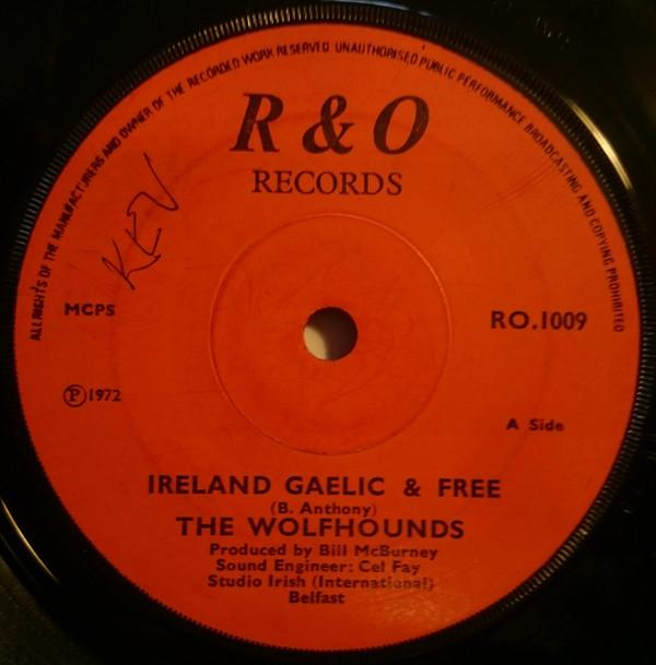 The Wolfhound - Ireland Gaelic & Free
