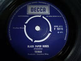 Triban - Black Paper Roses