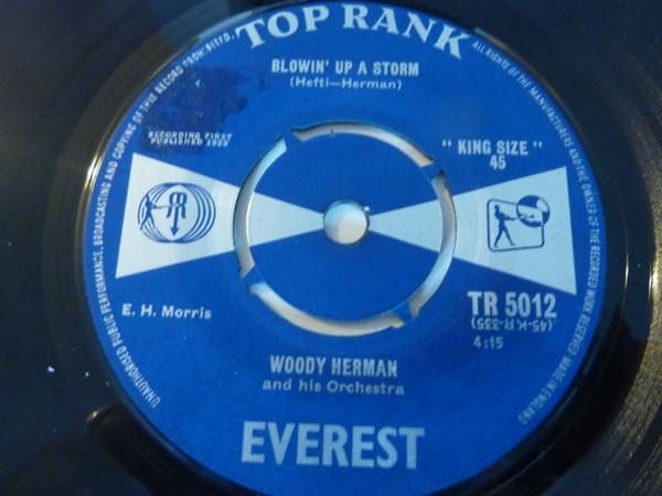 Woody Herman And His Orchestra - Blowin' Up A Storm